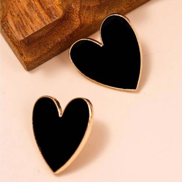5 for $25 BLACK HEART 🖤 EARRINGS - Picture 1 of 5